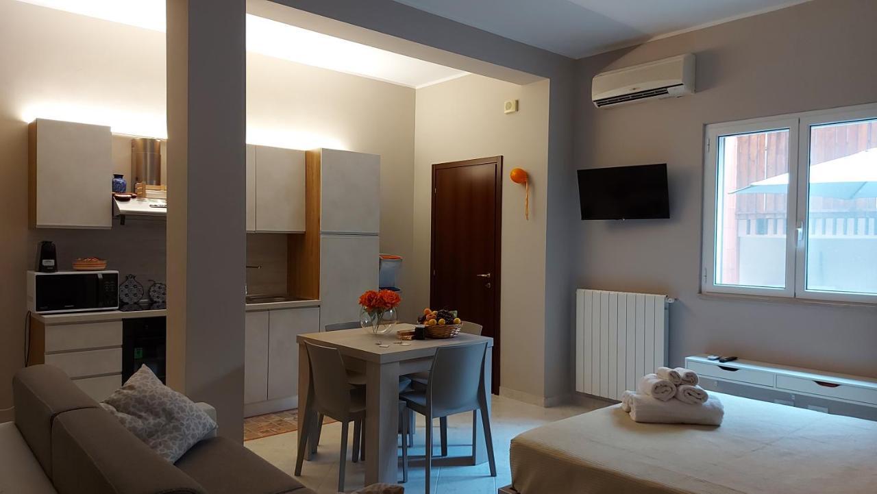 Ferienwohnung Casa Mya Monopoli Exterior foto